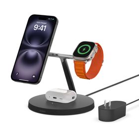 采用 MagSafe 技术的三合一无线充电器 15W, 黑色, hi-res